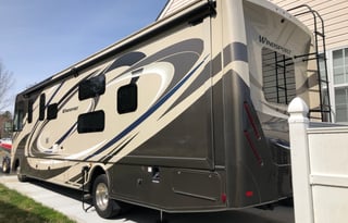 2018 Thor Motor Coach Windsport 34J (Bunkhouse)