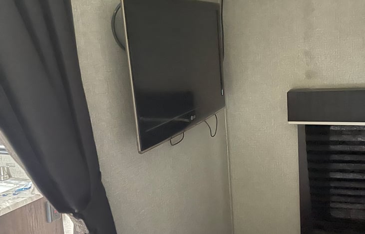 Tv in master bedroom