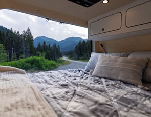 Mercedes Benz/Vancraft VanCraft Waypoint XL AWD