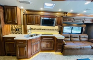 Ultimate Luxury 2018 Entegra Aspire 44R with bunks