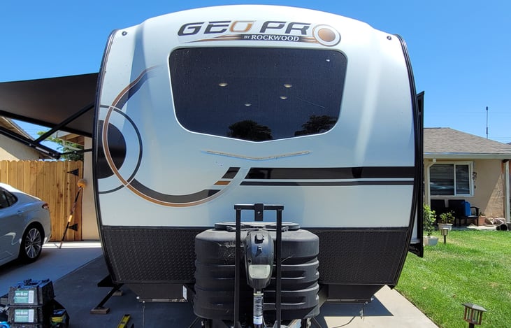 2 - 20lb Tank
2 - 102ah Lithium Batteries
Dock lighting