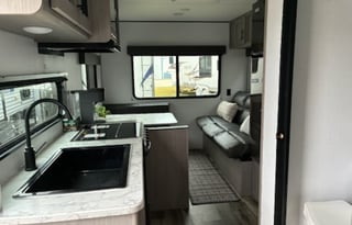 Travel Trailer | Clean and Ready to Go
