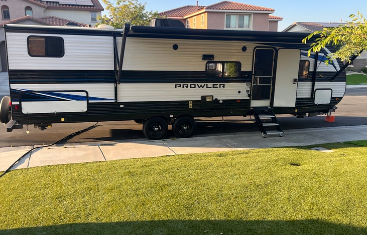 34 foot Chateau on wheels!