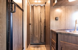 2020 Winnebago Minnie Winnie  31f - w/ Starlink
