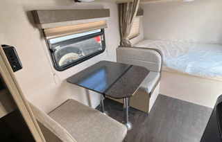 2018 Winnebago Minnie Winnie 22M