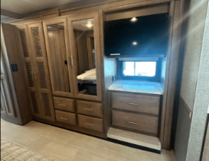 Thor Motor Coach Challenger 37FH