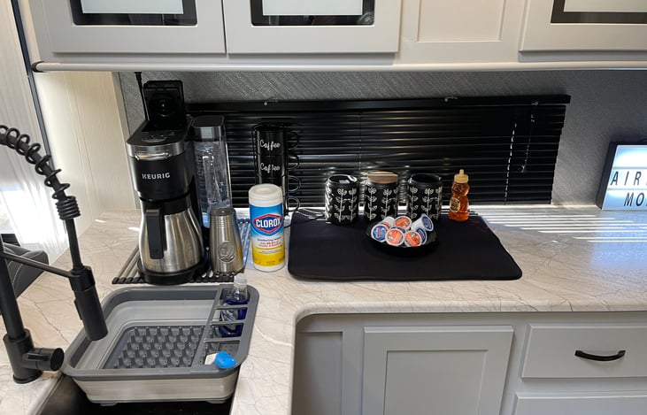 Keurig combo for pod and coffee grids.