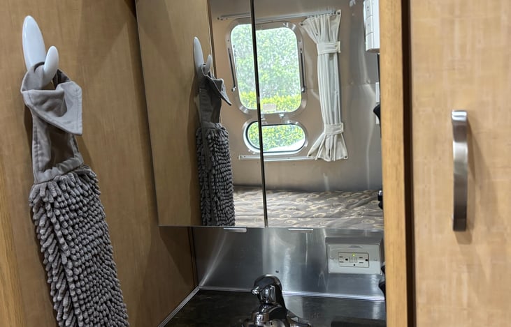 Bathroom sink and storage for personal items