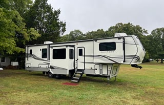 2022 Keystone RV Montana 3761FL