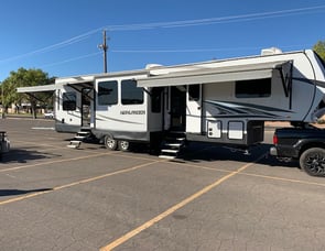 Highland Ridge RV Highlander HF350H