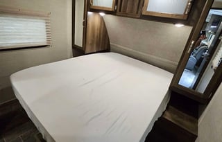 2019 Keystone RV Premier Ultra Lite 29RKPR