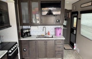 2022 Grand Design Momentum G-Class 25G