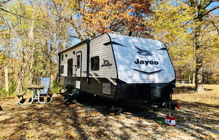 "Lil Pal"  Family and pet friendly travel trailer