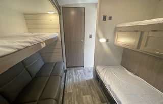 2022 Sunset Trail with bunk house and extra bath!