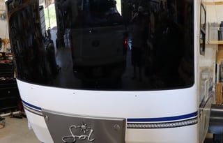 Easy to tow modern camper