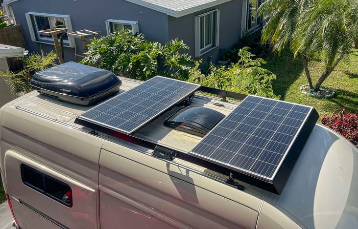 400watts of Solar ensure you stay powered up!