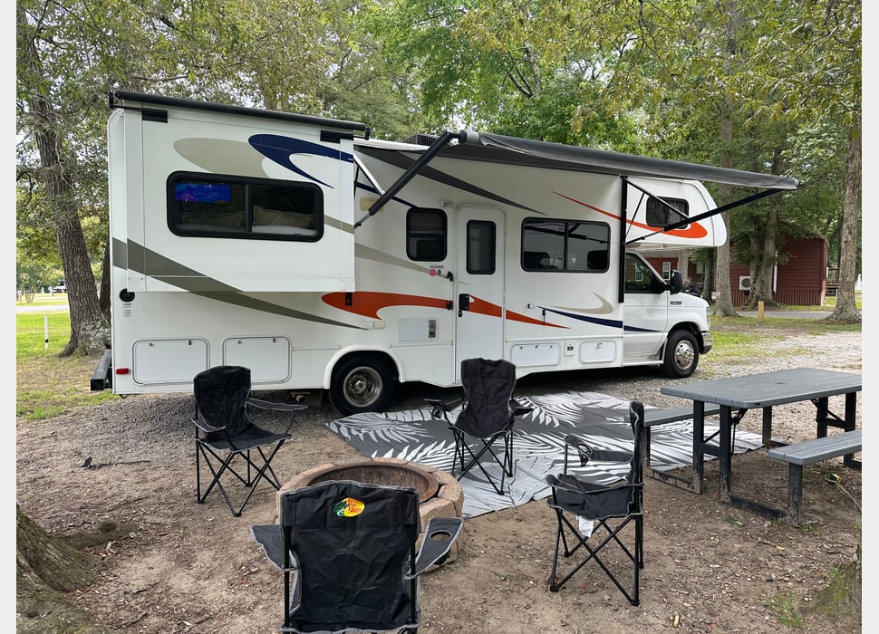Class C Motor Home rentals in Dunkirk