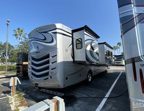 Monaco Knight 40 PDQ