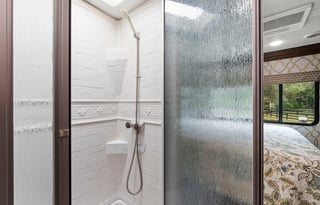 "Sunny"-Super fun and roomy Sunseeker RV