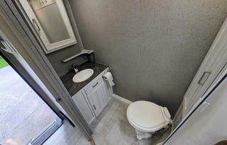 GeoPro | Modern, Cozy & Well-Equipped, Easy to Tow