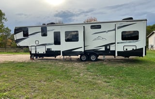 2021 Heartland Big Country 3895 FK