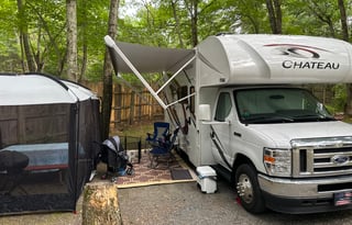 Cozy 2022 Motorhome 24ft with Queen Bed Slideout