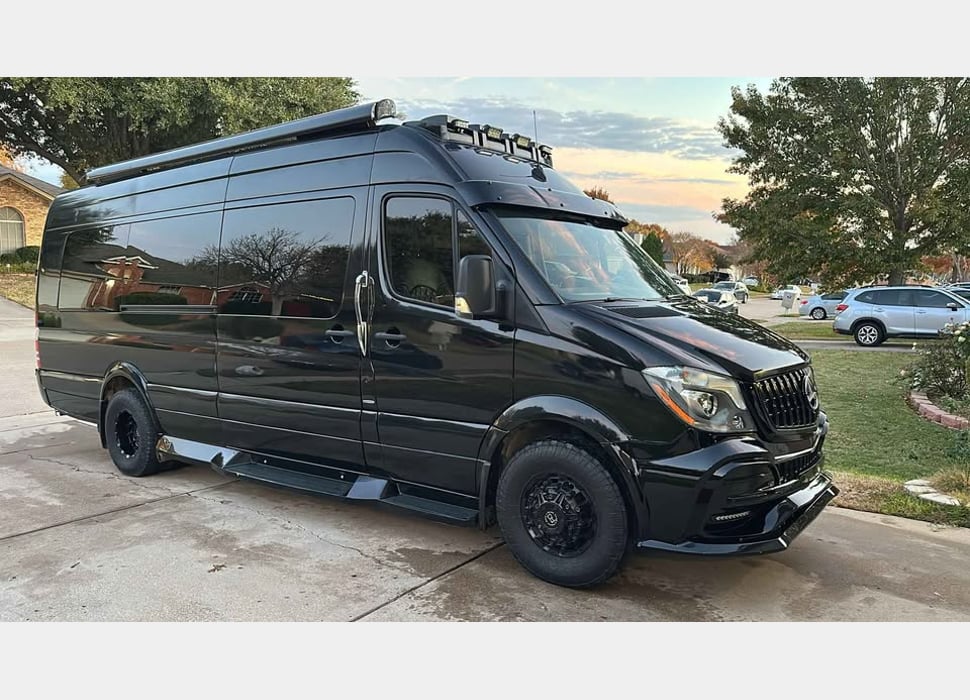 Class B Camping Van rentals in Kansas City