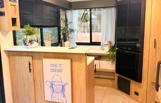 Ultra Light Camper 2026 | King Bed | Dog Friendly