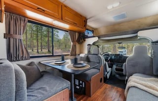 (#5)Las Vegas–Class C Sleeps 6 | Family & Festival