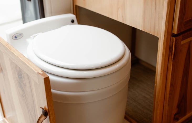 Dry-flush toilet