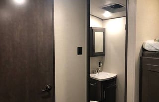 2018 Crossroads RV Sunset Trail Super Lite SS331BH