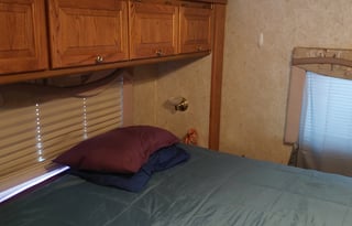 "Coach" Simple, Clean, Kids & Pet Friendly Venue