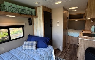Cozy Toy Hauler | Pet Friendly | Sleeps 3