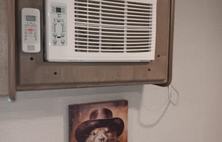 2025 20' Bunkhouse with Front RV Queen Bed, Cute!