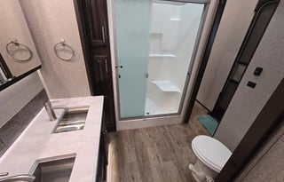 2018 Jayco North Point 381FLWS