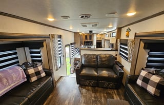 Schaefer's Condo on Wheels!