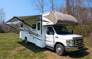 Winnebago Spirit | Cozy Class C RV with 3 slides