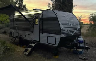 Brand New-2027 Jayco Jay Flight - Couples Trailer