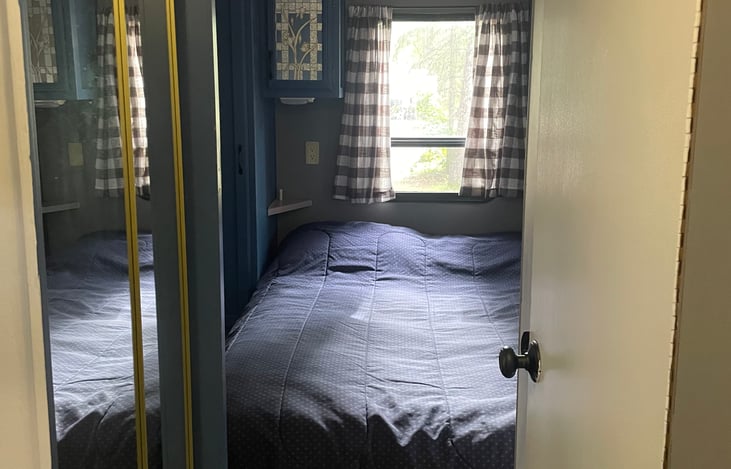 Private bedroom