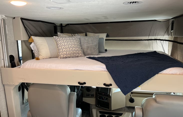 Overhead bunk