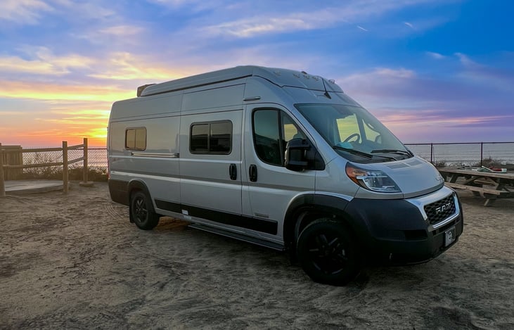 Exterior with top closed