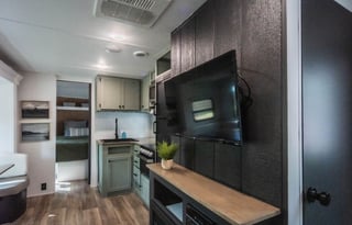 Gorgeously remodeled 2019 Aspen Trail Camper