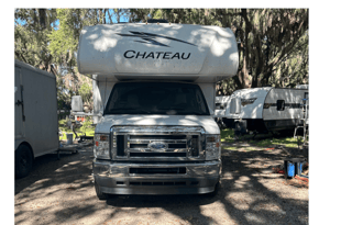 Leo's Legend 2024 Thor Chateau 25M
