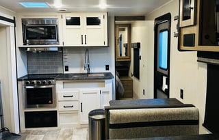 New June 2024:  Palomino Puma 25-BH Unit #9