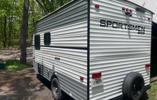 2025 KZ Sportsmen Classic 130RB Travel Trailer