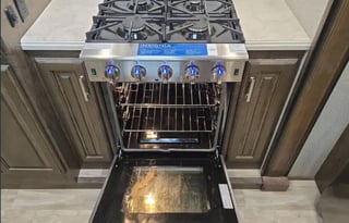 Shania Solitude Luxury Sleeps 6, washer&dryer,HUGE