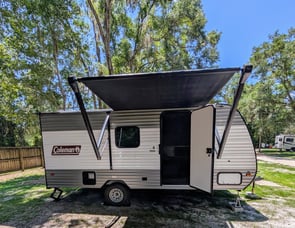 Dutchmen RV Coleman Lantern 17B