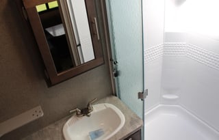 LUXURY-AUTO LEVELING-FREE INS-TOP RATED- DIAMOND O