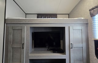 Family Friendly 2021 Heartland Mallard- Sleeps 8