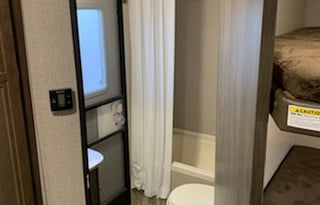 2017 Dutchmen RV Coleman Lantern Series 263BH